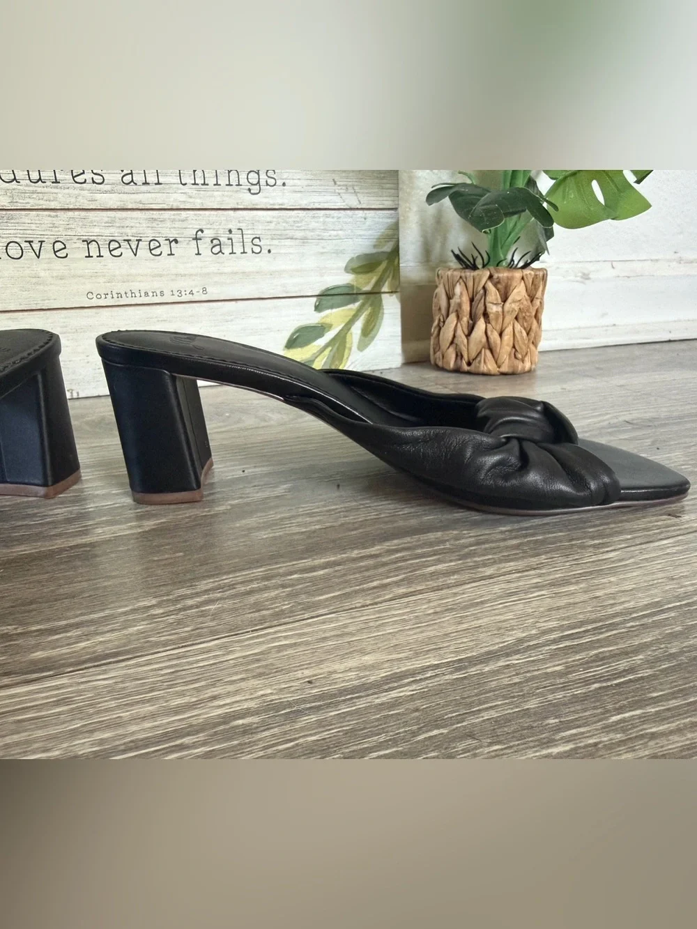 J. Crew Knotted Block Heel Slide Sandals in Black Leather. Size 7